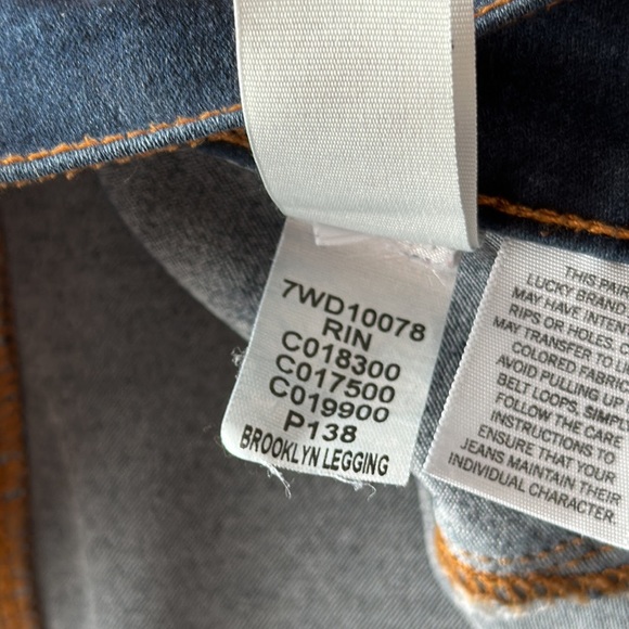 Lucky Brand Brooklyn Legging Jeans - Picture 7 of 12